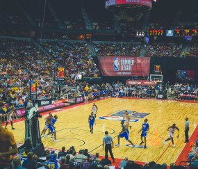 开云体育-波兰对阵新西兰，阿尔瓦雷斯发挥堪称完美，诠释现代中场新定义